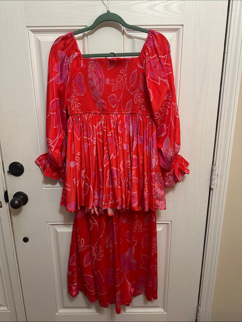 VARK baby doll smocked top and wide leg pants set. Size small.